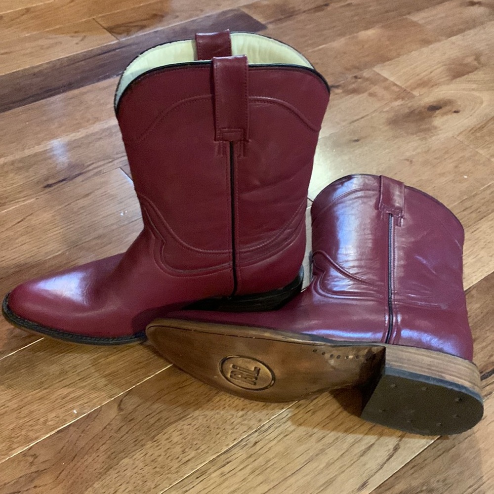 Men’s cowboy boots, size 9 brand rockin leather